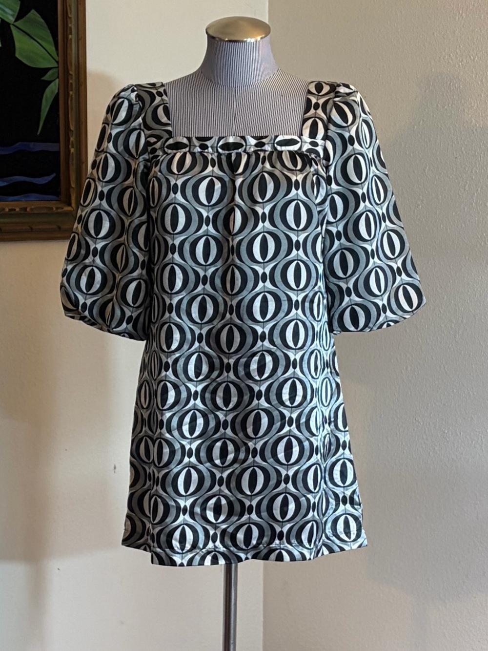 She's Cool Black & White Swirl Print Top